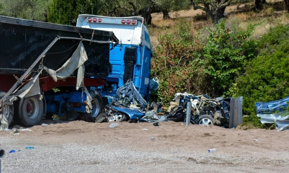 Τραγωδία στη Μεσσηνία: Φρουρούμενος νοσηλεύεται ο οδηγός της νταλίκας - Είχε εμπλακεί ξανά σε θανατηφόρο τροχαίο το 2022